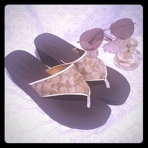 Coach Janice Khaki/Chalk Wedges, Sz 9.5, NIB